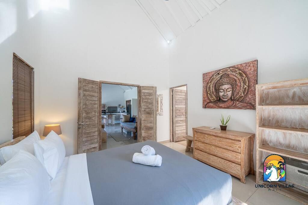 Villa Eva - By Unicorn Villas Bali อูลูวาตู ภายนอก รูปภาพ