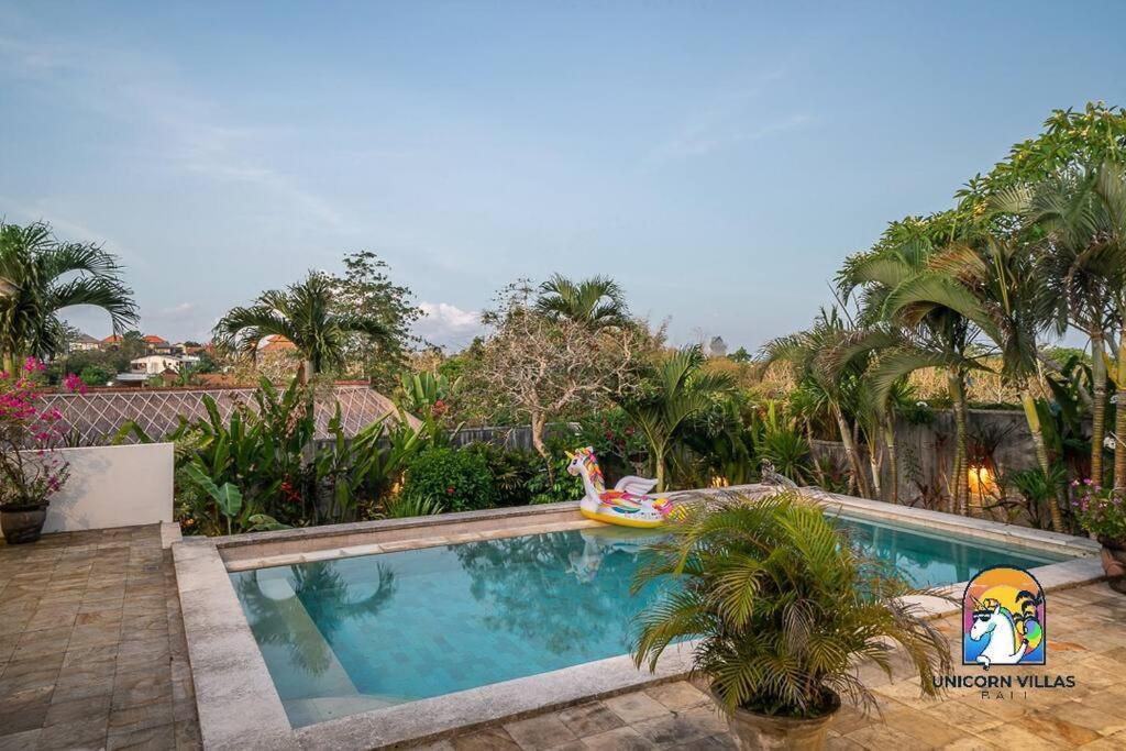 Villa Eva - By Unicorn Villas Bali อูลูวาตู ภายนอก รูปภาพ