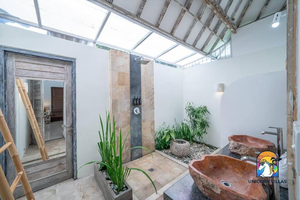 Villa Eva - By Unicorn Villas Bali อูลูวาตู ภายนอก รูปภาพ