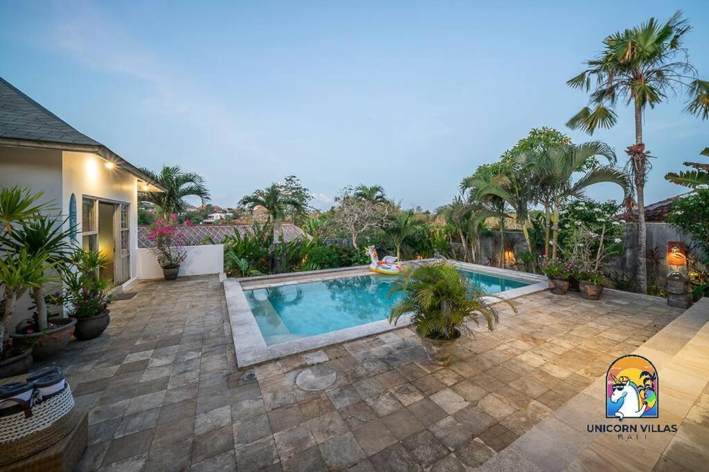 Villa Eva - By Unicorn Villas Bali อูลูวาตู ภายนอก รูปภาพ