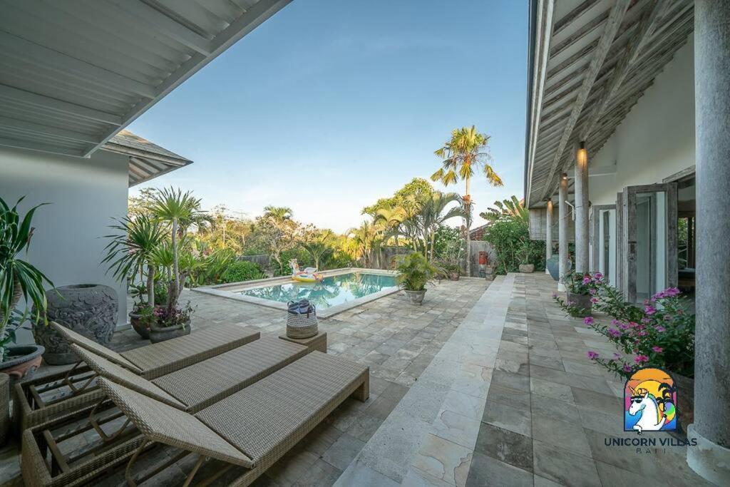 Villa Eva - By Unicorn Villas Bali อูลูวาตู ภายนอก รูปภาพ