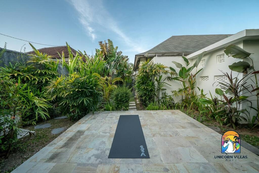 Villa Eva - By Unicorn Villas Bali อูลูวาตู ภายนอก รูปภาพ