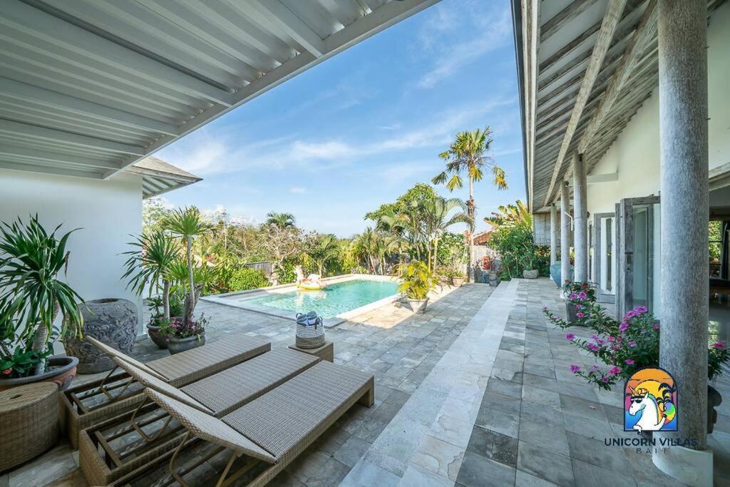 Villa Eva - By Unicorn Villas Bali อูลูวาตู ภายนอก รูปภาพ