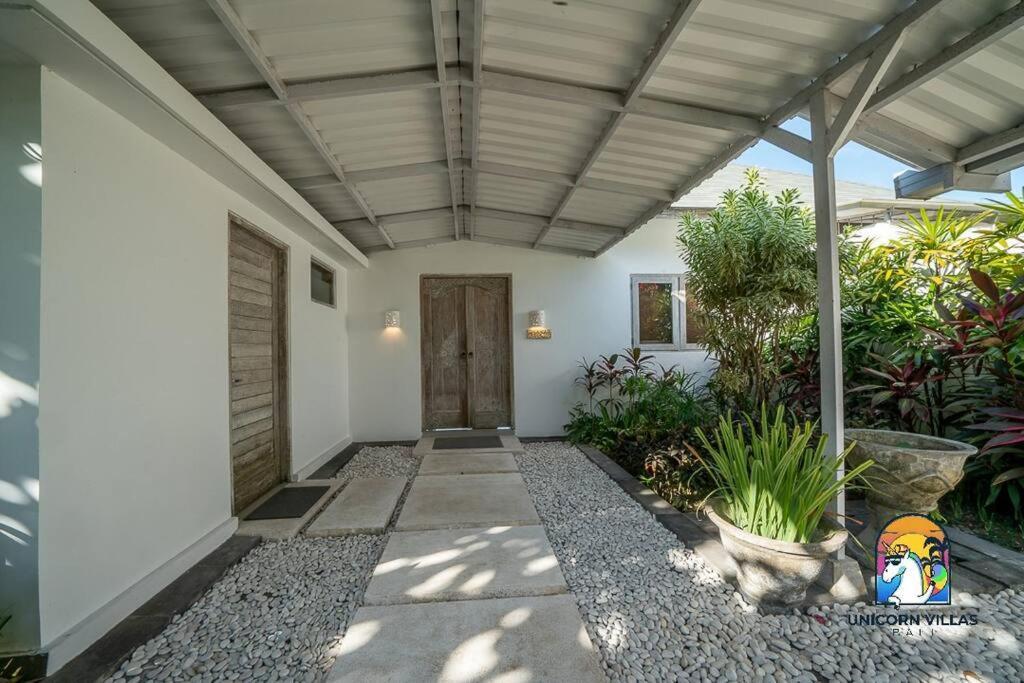 Villa Eva - By Unicorn Villas Bali อูลูวาตู ภายนอก รูปภาพ
